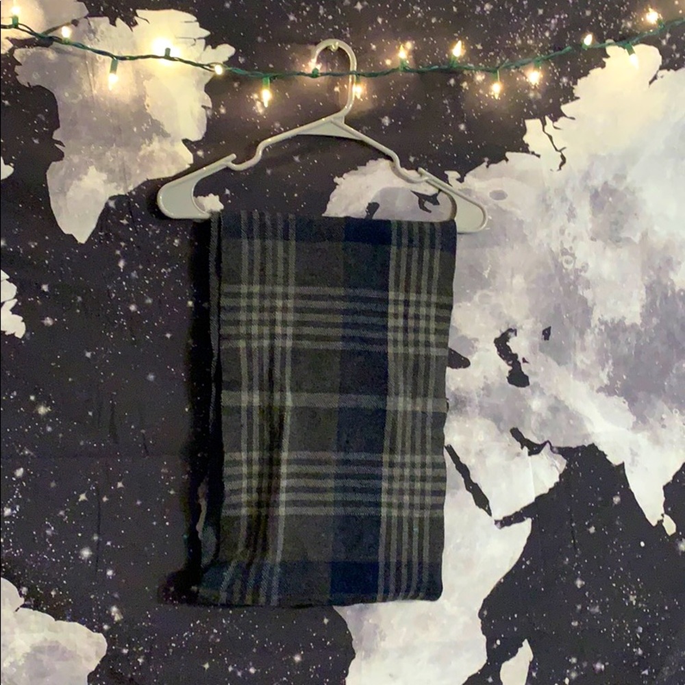 Banana Republic Plaid Ultrafine Merino Wool Scarf